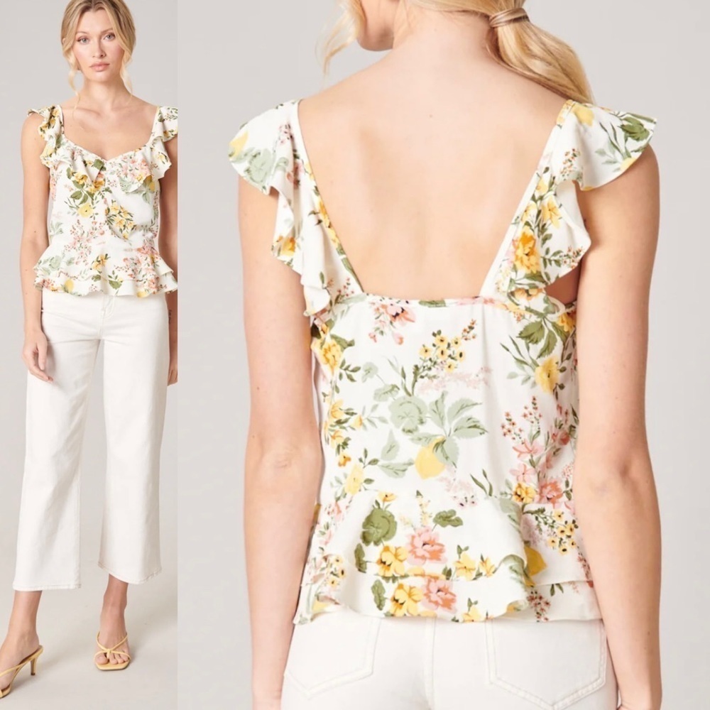 NWT Sugarlips Kailey floral top